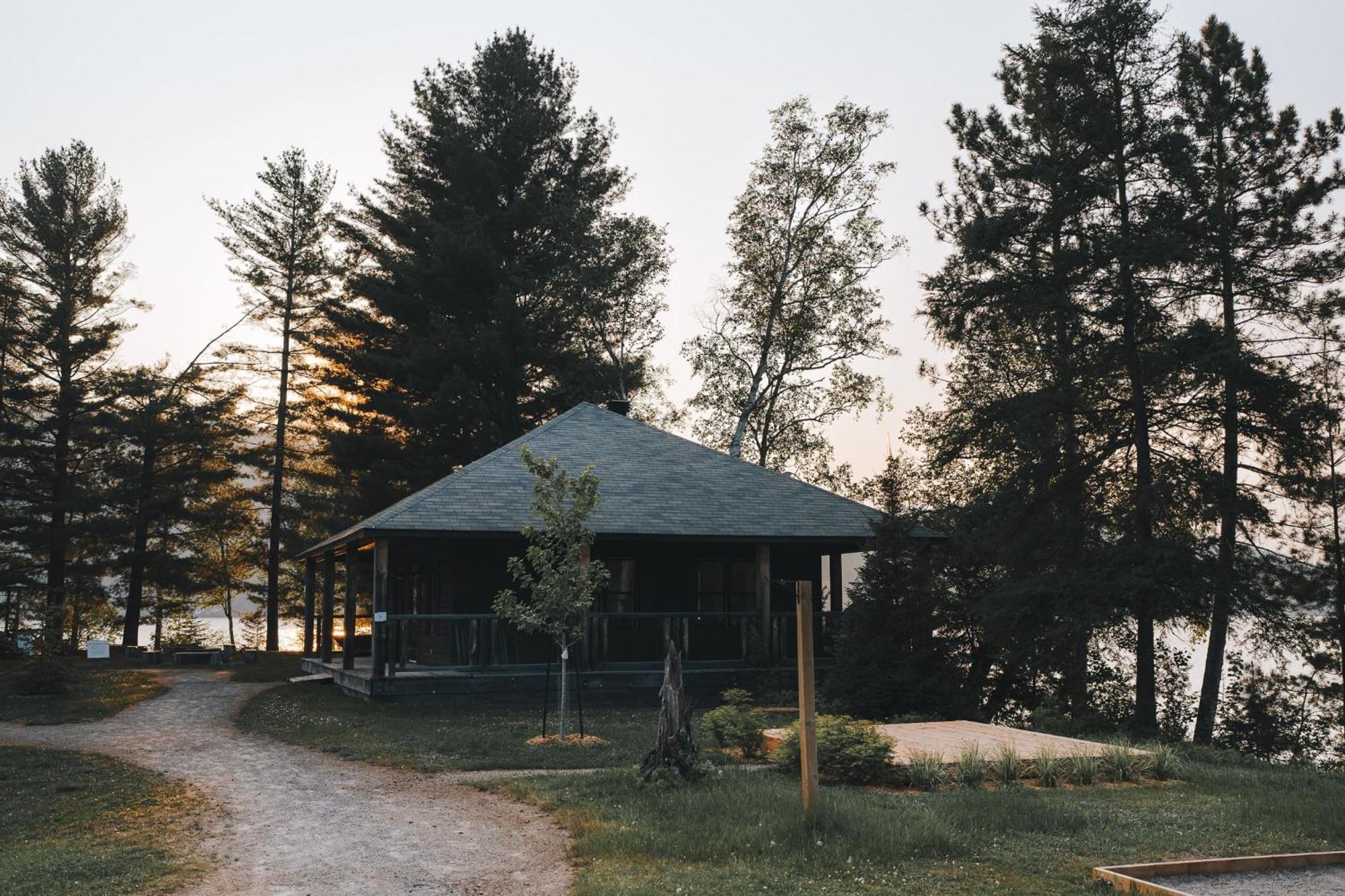 Lakefront Mountain View - Resort Loft Lac-Superieur Exterior foto